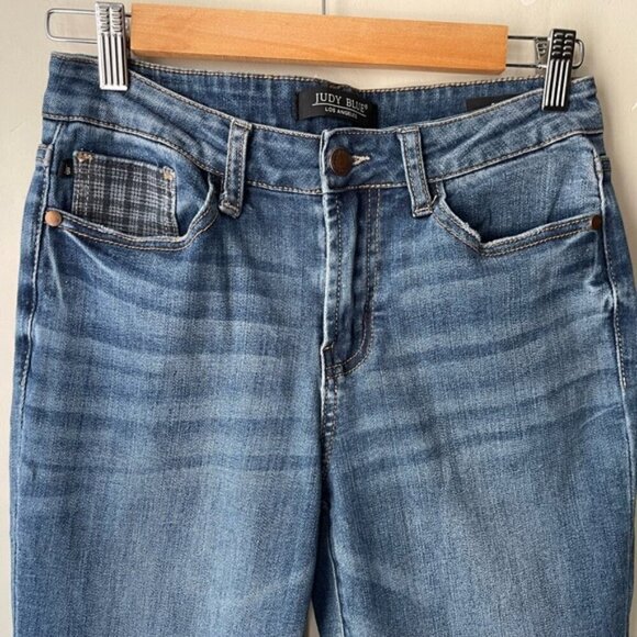 Judy Blue Plaid Cuffed Slim Fit Jean size 26 stretch classic medium wash jeans - Picture 8 of 16